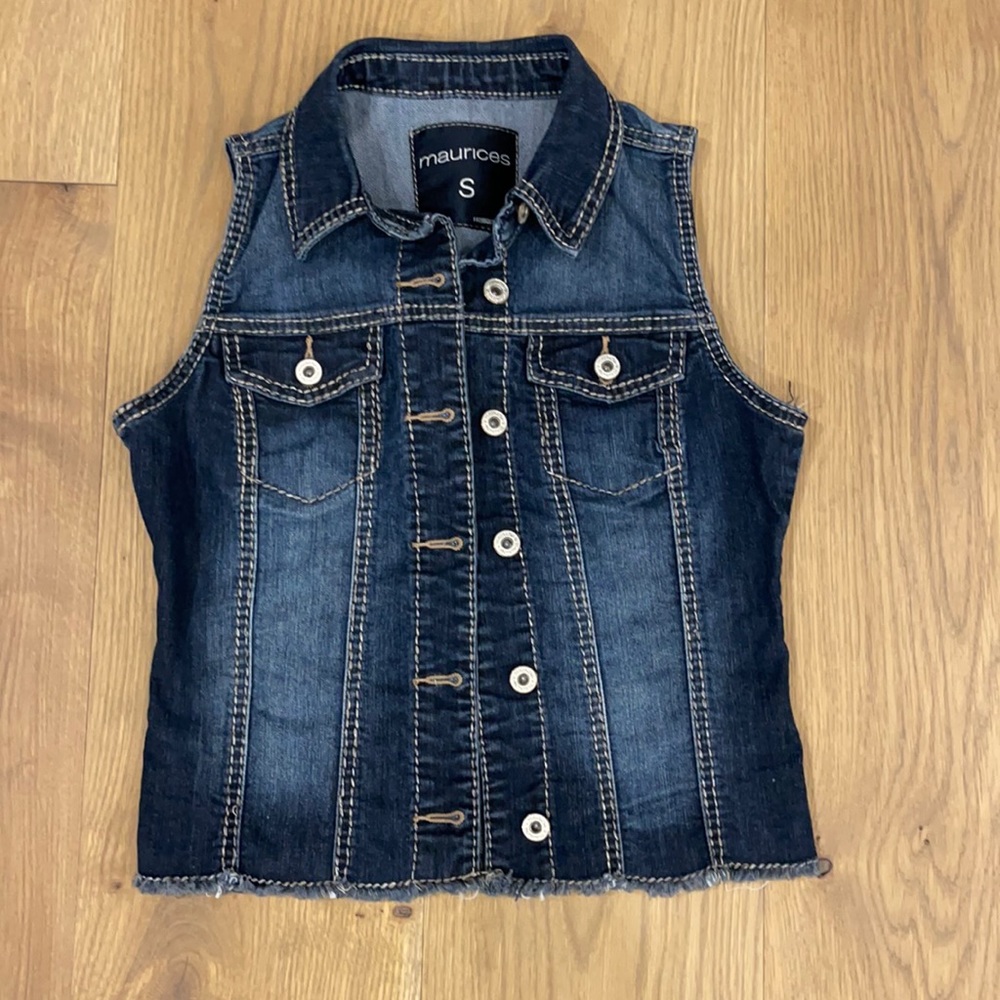 Maurices jean vest or sleeveless jean jacket. Small